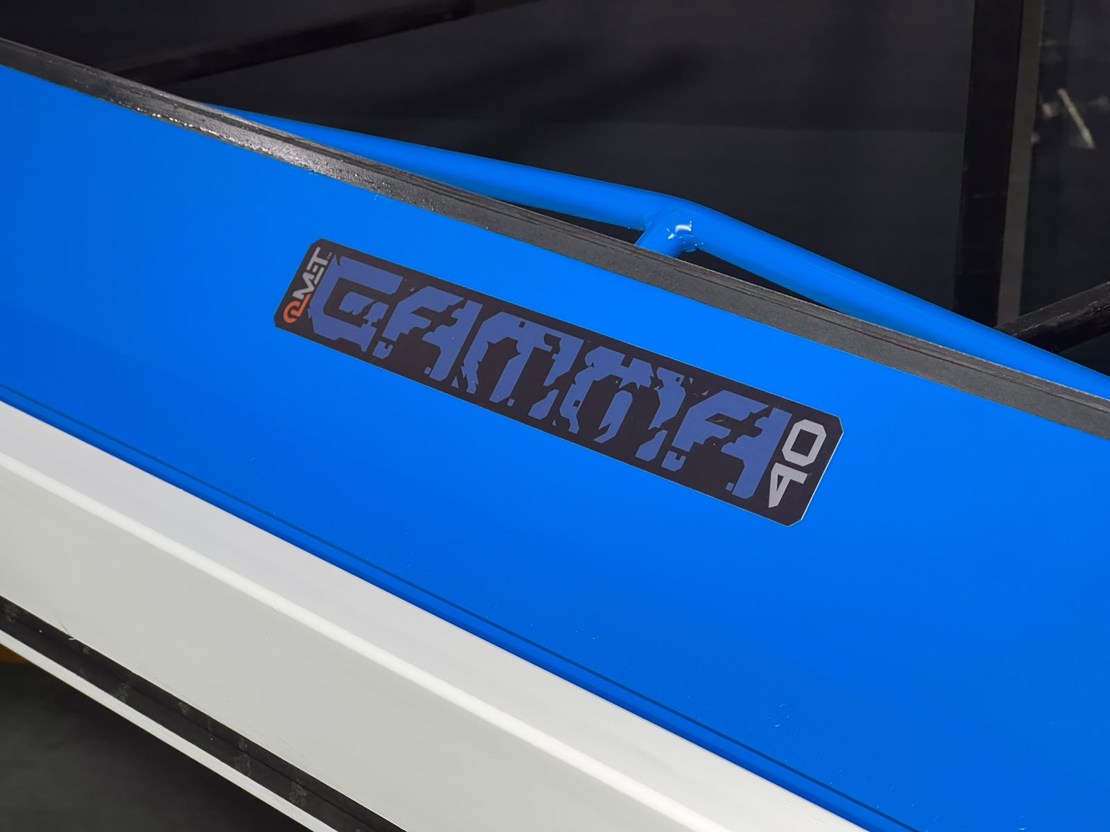 PREMIERE PRO GAMMA 20 (M20x2200) folder with LIFT-2025 knife, 20mm beam 8